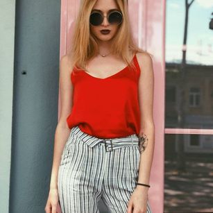 Model - Elli Bu hotgirls