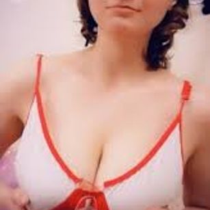 Model - NinaCherry bigtits