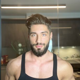 Model - DonAndres alwaysavailable