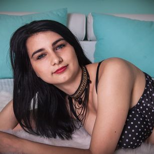 Model - Amber Quinn girlnextdoor