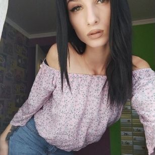 Model - Anastacia Great longlegs