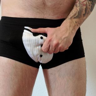 Model - alechardyxxx tattoos