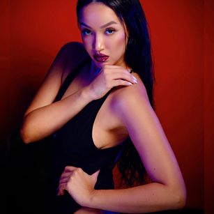 Model - Asia natural