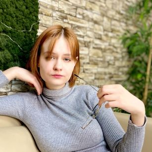 Model - CamilleRaleigh glasses