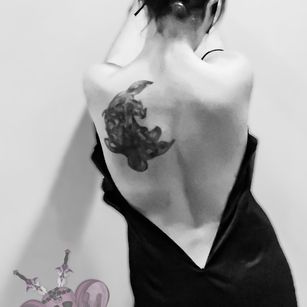 Model - Katriana Shade glasses