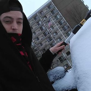 Model - Lucas Locks solo