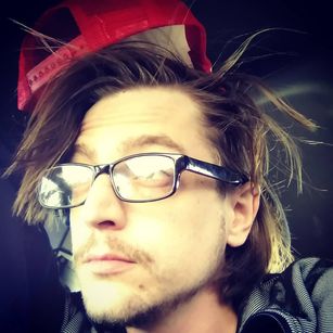 Model - Lucas Locks Bigdick