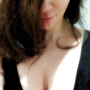 Model - MsEmpiria milf