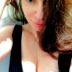 Model - MsEmpiria feet