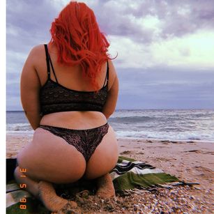 Model - Anikann777 tits