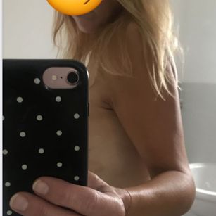 Model - Milf Bee blond