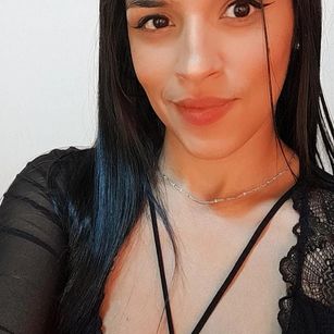 Model - sarah kraus squirt