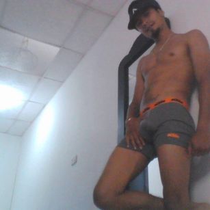 Model - santiagus placer