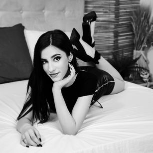 Model - AmeliaJune sexy