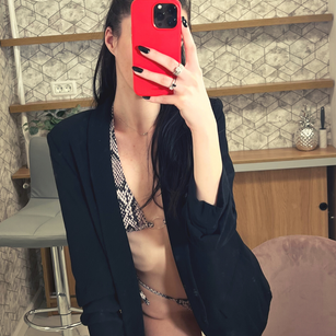 Model - AmeliaJune anal