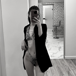 Model - AmeliaJune anal