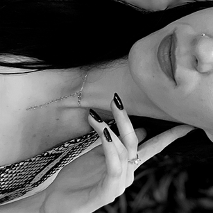 Model - AmeliaJune dirty