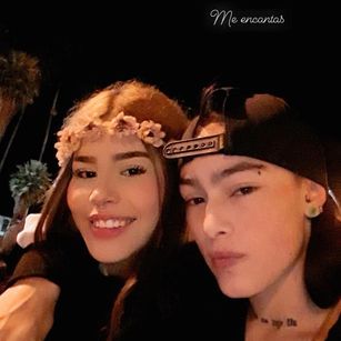 Model - KayleAndIvy heels