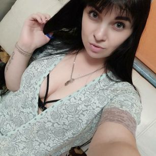 Model - Louisa dildo