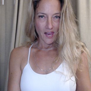 Model - Raquel77Simone lingerie