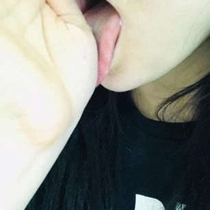 Model - Sweet8doll well