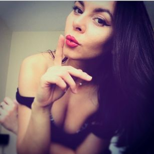 Model - BlackQueen69 milf