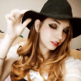 Model - Alex bigboobs