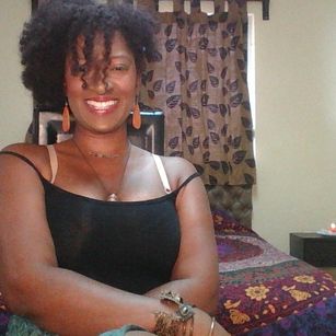 Model - Mona Grier dominatrix