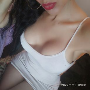 Model - Daylin Venezuelan