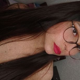 Model - Vanessa_Fuentes friendly