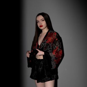 Model - Fiollena play