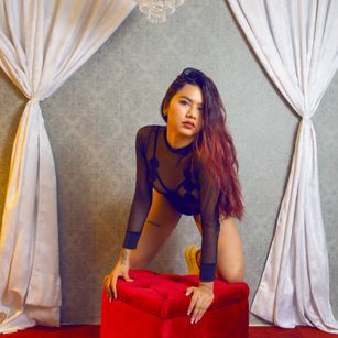 Model - KyraShane BOOTY