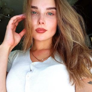 Model - Poppet online