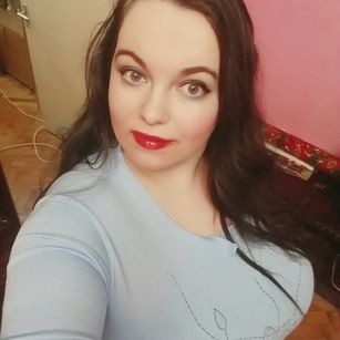 Model - Melinda makemecum