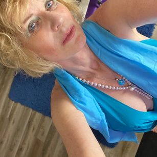 Model - Sindee Dix dirtytalk