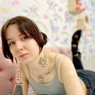 Model - RubiDayman tits