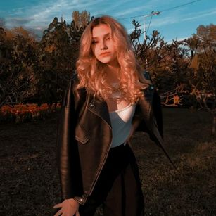 Model - Aliftina beautiful