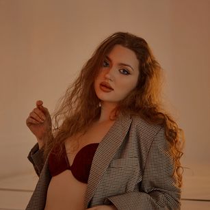 Model - Stephany feet