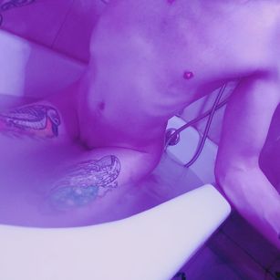 Model - AliceInP0rnland sissy