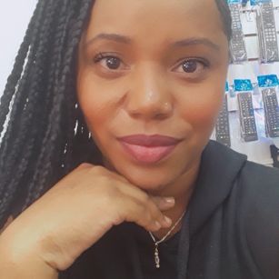 Model - kellystuart dildo