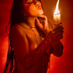 Model - AngelaDiaz dildo