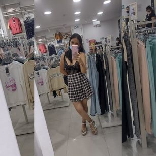 Model - electra bigboobs