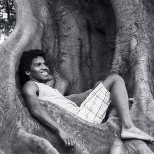 Model - Danny Mills bottom