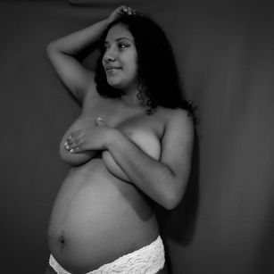 Model - Valery Fox embarazada