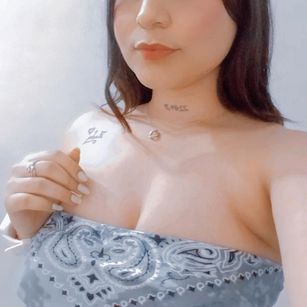 Model - Emily_Hot_ young