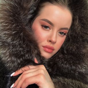 Model - BattySpellar pussy