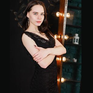 Model - Jessika play