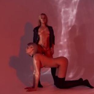 Model - Nessie Jessie petite