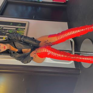 Model - Mistress Evil legs