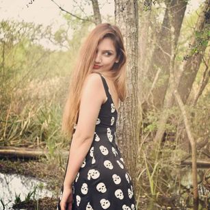 Model - iara love love